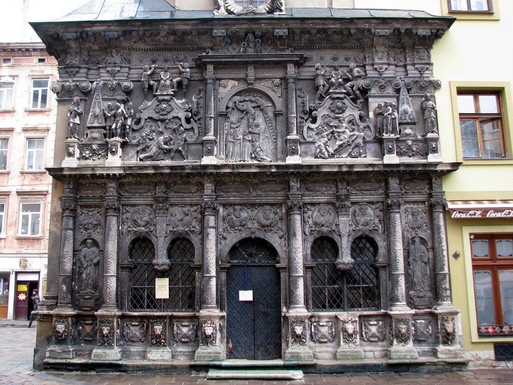 Fasada kaplicy Boimów, budowa 1609-1611, Lwów, Ukraina