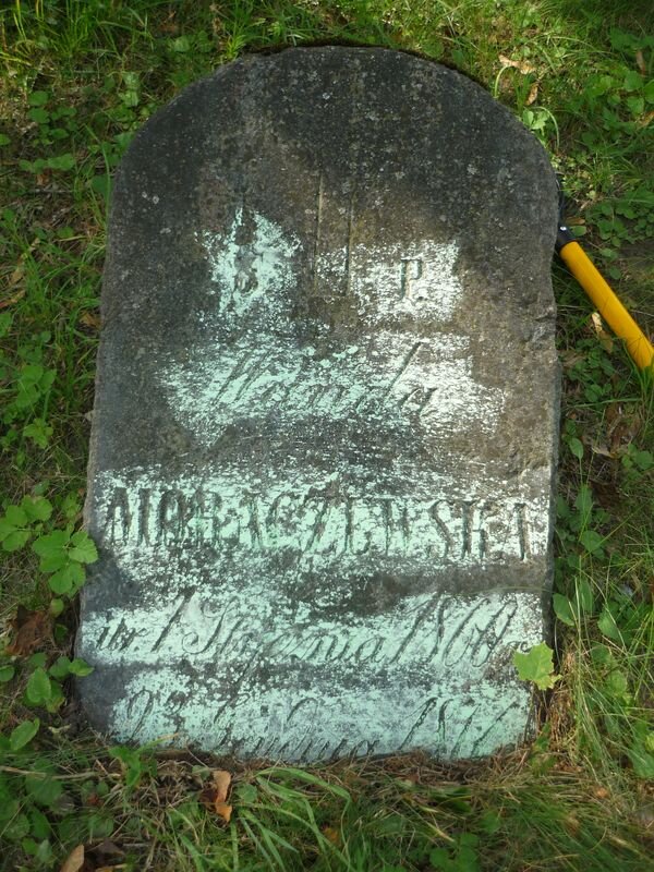 Inscription from the gravestone of Wanda Moraczewska, Na Rossie cemetery in Vilnius, as of 2013.