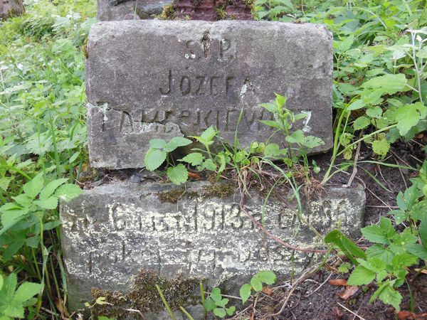 Tombstone of Józefa Tameckiewicz, Ross cemetery in Vilnius, as of 2013.