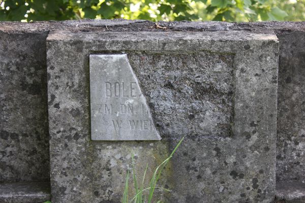 Fragment of N.N.'s tombstone, Na Rossa cemetery in Vilnius, as of 2014.
