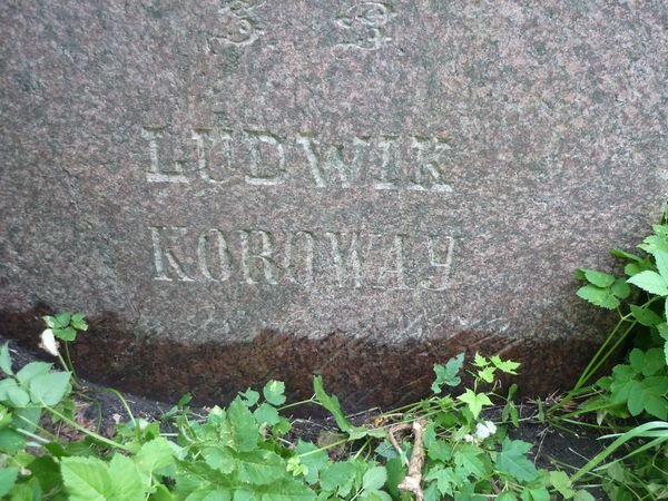 Inscription from the gravestone of Ludwik Korovai, Na Rossie cemetery in Vilnius, as of 2013.
