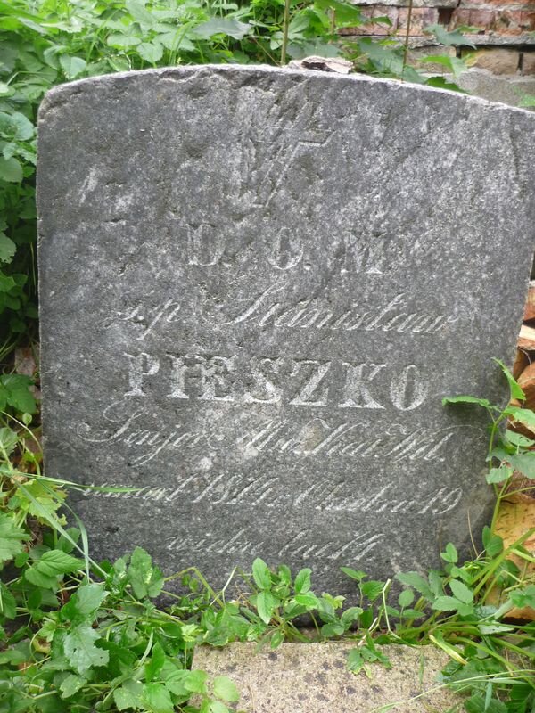 Nagrobek Stanisława Pieszki, cmentarz Na Rossie w Wilnie, stan z 2013 r.