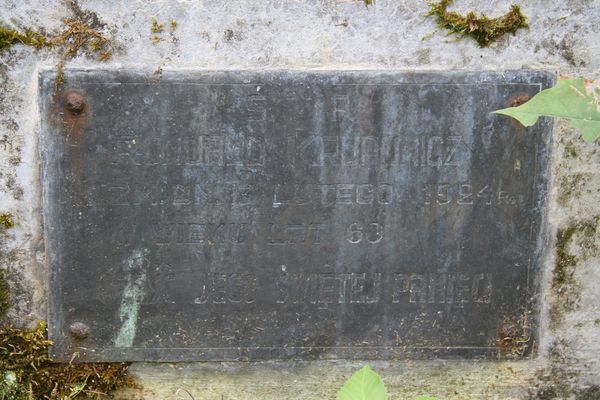 Tombstone of Romuald Krupowicz, Ross cemetery in Vilnius, as of 2013.