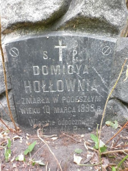 Tombstone of Domitsa Hollowna, Na Rossa cemetery in Vilnius, as of 2013