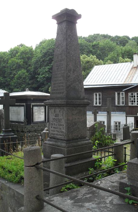 Tomb of Janina Jarocińska, Jan Oskierka and Teodosia Oskierka, Ross cemetery, as of 2014