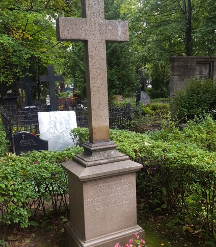 Nagrobek Józefa Szemiotha, cmentarz św. Michała w Rydze, stan z 2021 r.