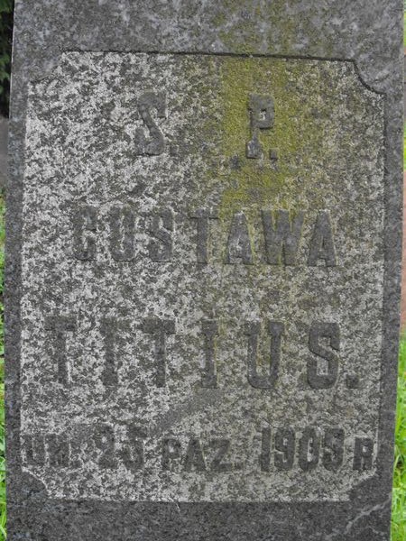 Inskrypcja z nagrobka Gustawy Titius, cmentarz Na Rossie w Wilnie, stan z 2013 r.