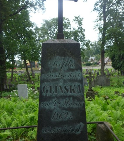 Nagrobek Teofili Glińskiej, cmentarz Na Rossie w Wilnie, stan z 2013