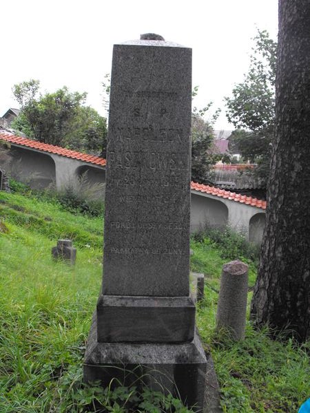 Tombstone of Napoleon Paszkowski, Na Rossie cemetery in Vilnius, as of 2013.