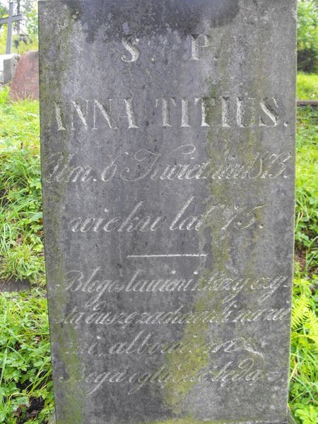 Inskrypcja z nagrobka Anny Titius, cmentarz Na Rossie w Wilnie, stan z 2013 r.