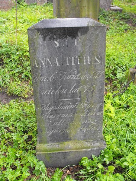Tombstone of Anna Titius, Na Rossie cemetery in Vilnius, as of 2013.