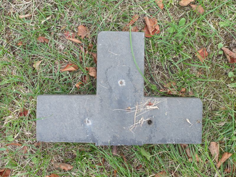 Fragment nagrobka Felicji Siesickiej, cmentarz na Rossie, stan z 2015 roku