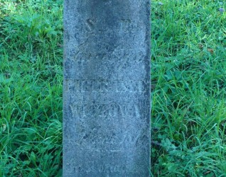 Nagrobek Emilii Pietraszewicz, cmentarz na Rossie, stan z 2013 roku