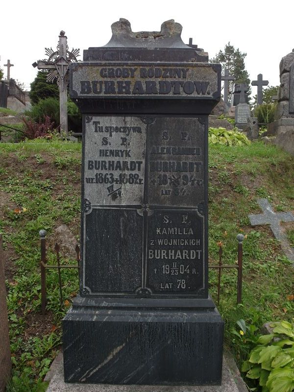 Burhardt family tombstone, Ross cemetery, state of 2015