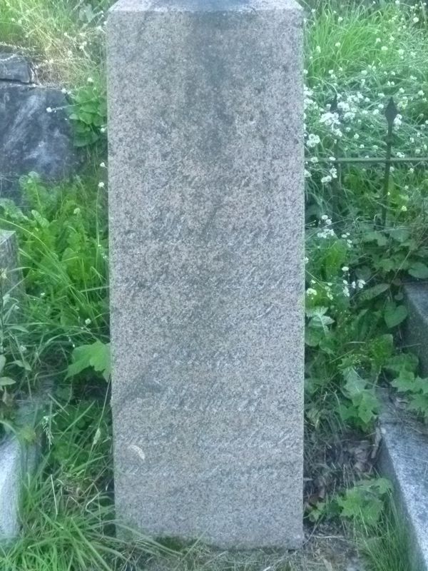 Tombstone of Antoni and Józefa Milvid, Ross cemetery, as of 2013