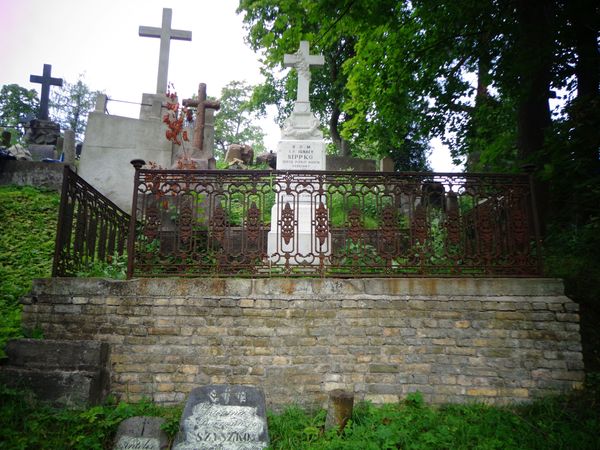Grobowiec Ignacego i Pauliny Sippko, cmentarz na Rossie w Wilnie, stan z 2013 r.