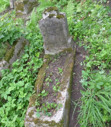 Nagrobek Malwiny Szczypczyńskiej Baniewskiej, cmentarz Na Rossie w Wilnie, stan z 2013