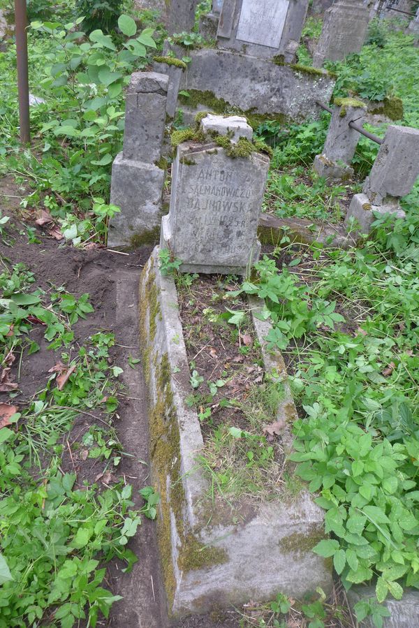 Nagrobek Antoniny Dajnowskiej, cmentarz Na Rossie w Wilnie, stan z 2013