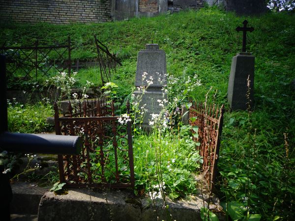 Tombstone of Maria Lubanska, Rossa cemetery in Vilnius, as of 2013.