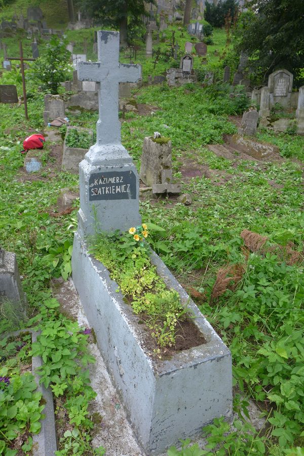 Tombstone of Kazimir Shatkevich, from the Ross Cemetery in Vilnius, as of 2013