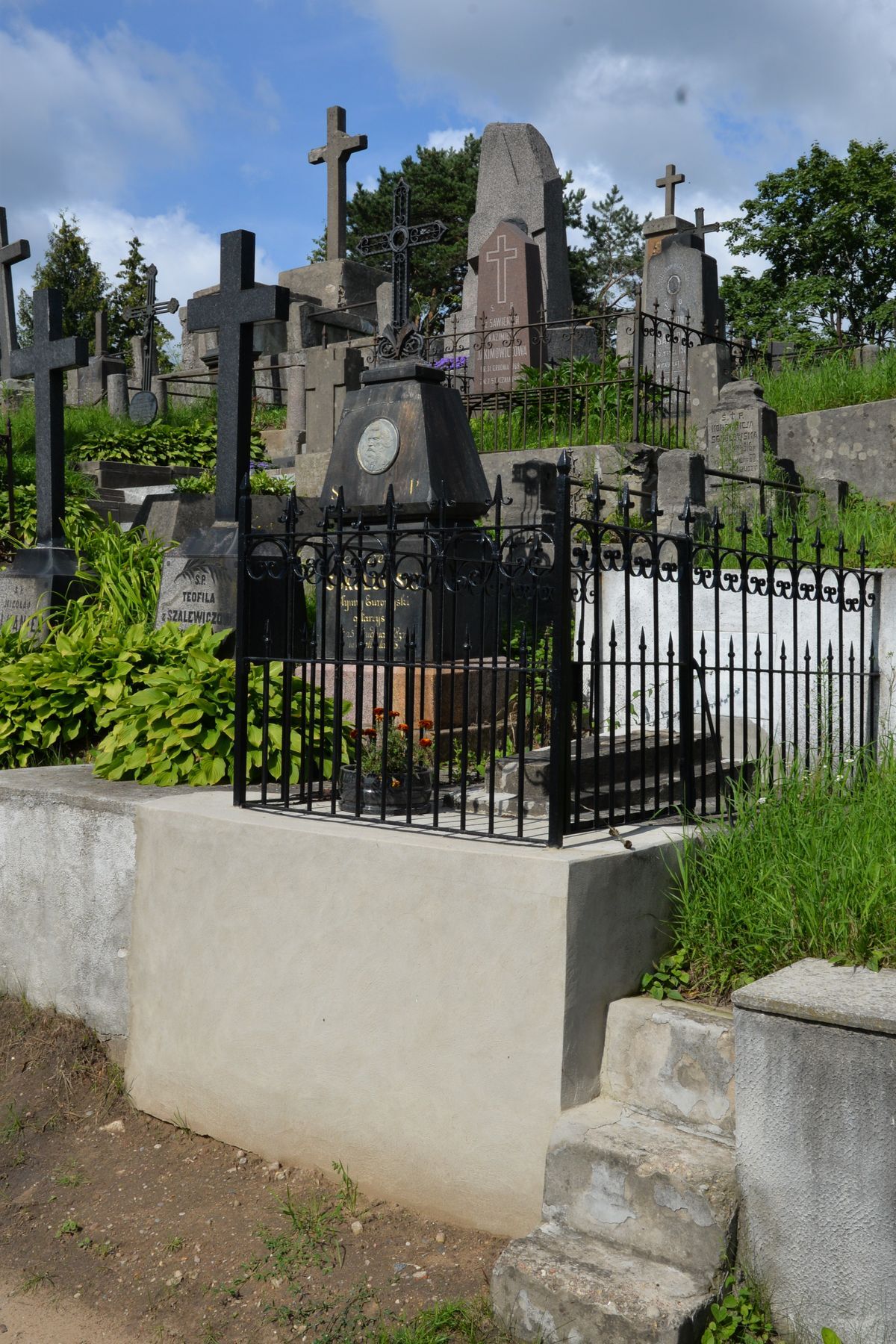Grobowiec Seweryna Borsuka, cmentarz Na Rossie w Wilnie, stan z 2013 roku