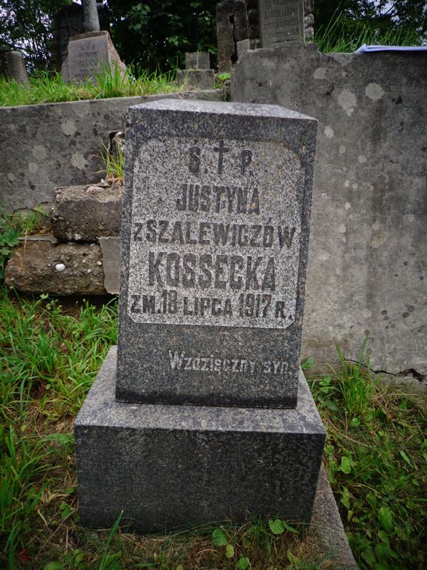 Tombstone of Justyna Kossecka, Na Rossie cemetery in Vilnius, as of 2013