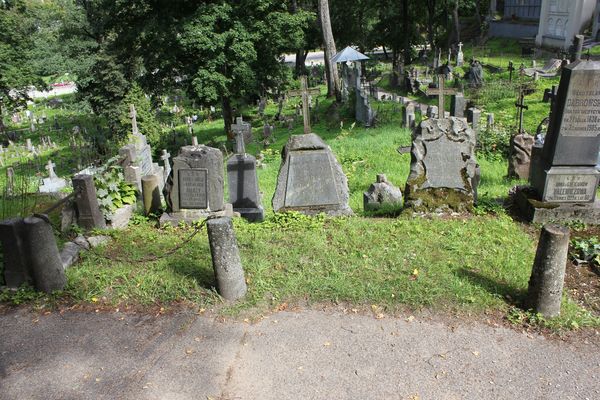 Tombstone quarters of Jadwiga N.N., Michalina N.N., Pola N.N., Roman N.N. Na Rossie cemetery in Vilnius, as of 2013