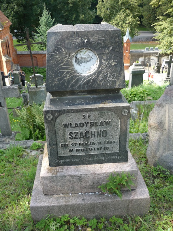 Tombstone of Anastasia Makarov and Maria and Vladislav Shakhno, Ross cemetery, as of 2013