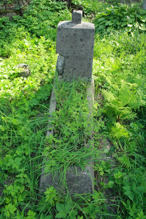 Tombstone of Antoni Kiewlicz, Na Rossie cemetery in Vilnius, as of 2013.