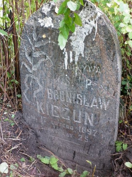 Tombstone of Bronislaw Kezhun, Na Rossie cemetery in Vilnius, as of 2013