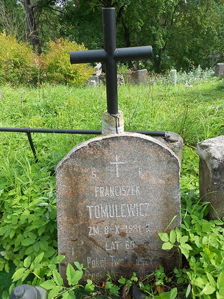 Tombstone of Franciszek Tumulewicz, Na Rossie cemetery in Vilnius, as of 2013