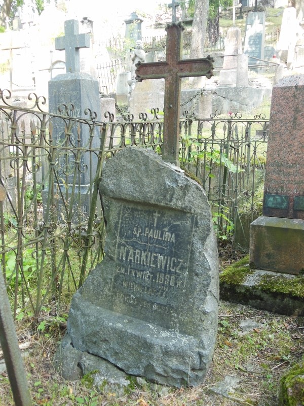 Tombstone of Paulina Narkievicz, Rossa cemetery in Vilnius, state of 2014