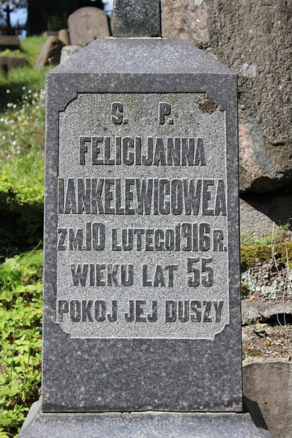 A fragment of the gravestone of Felicjanna Jankelewicz, Na Rossie cemetery in Vilnius, as of 2013