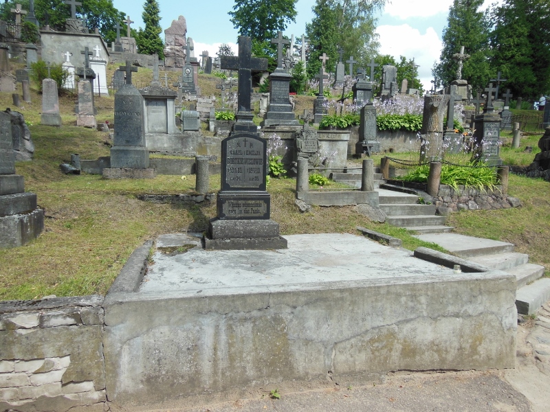 Grobowiec Emilii i Karola Bortkiewiczów, cmentarz na Rossie w Wilnie, stan z 2014