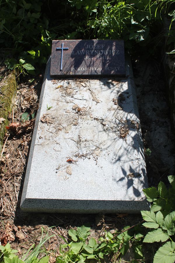 Tombstone of Jozef Lavrynovich, from the Ross cemetery in Vilnius, as of 2013