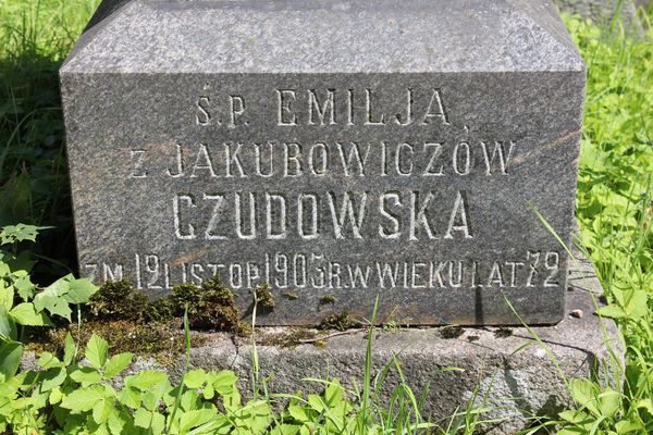 A fragment of the gravestone of Emilia and Leon Czudowski, Na Rossie cemetery in Vilnius, as of 2013