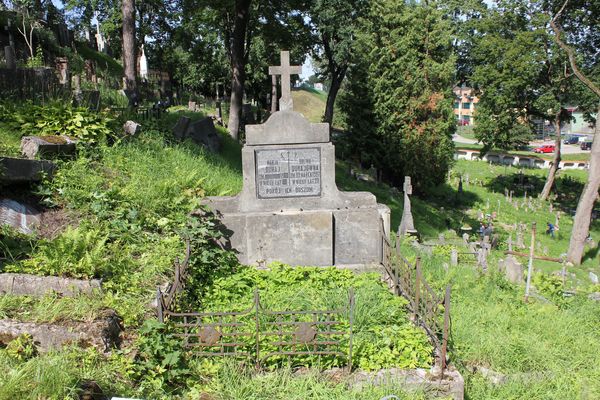 Grobowiec Marii i Haliny Dunaj, cmentarz Na Rossie w Wilnie, stan z 2013