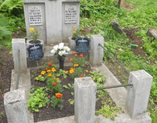 Nagrobek Franciszka i Stefana Pietrusewiczów, cmentarz na Rossie, stan z 2013 roku