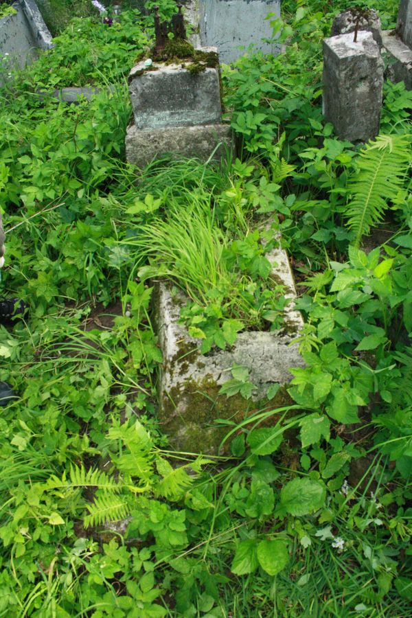 Tombstone of Anna Krapin, Na Rossie cemetery in Vilnius, as of 2013.