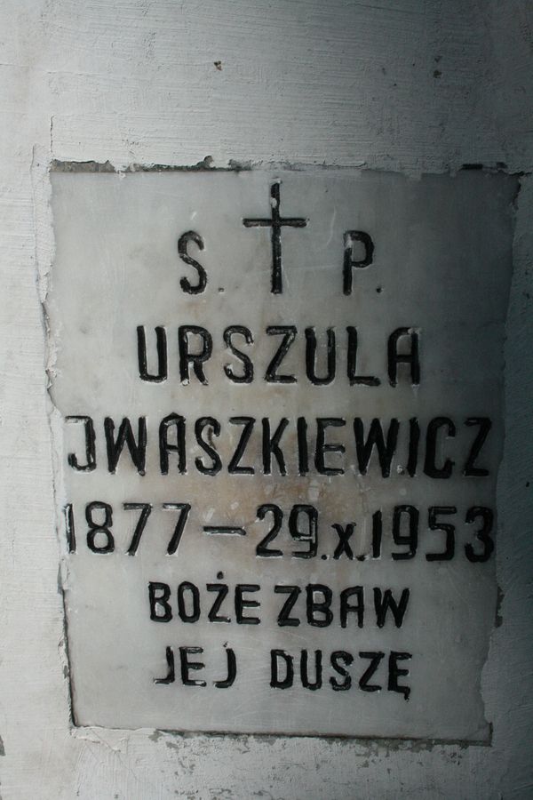 Fragment nagrobka Urszuli Iwaszkiewicz, cmentarz Na Rossie w Wilnie, stan z 2013 r.