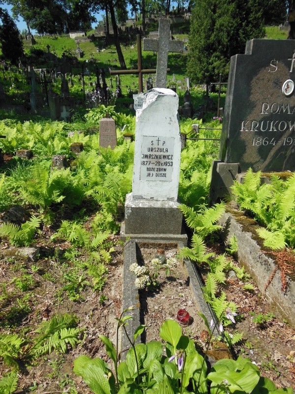 Tombstone of Ursula Iwaszkiewicz, Na Rossie cemetery in Vilnius, as of 2013.
