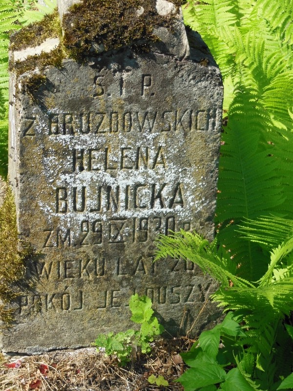 Fragment of the tombstone of Helena Bujnicka, Na Rossie cemetery in Vilnius, as of 2014.