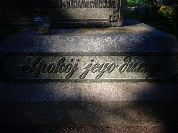 Detail from the tombstone of Cyprian Maculewicz, Na Rossa cemetery in Vilnius, as of 2013