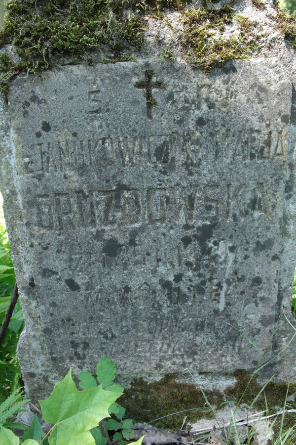 Fragment nagrobka Marii Gruzdowskiej, cmentarz Na Rossie w Wilnie, stan z 2013 r.