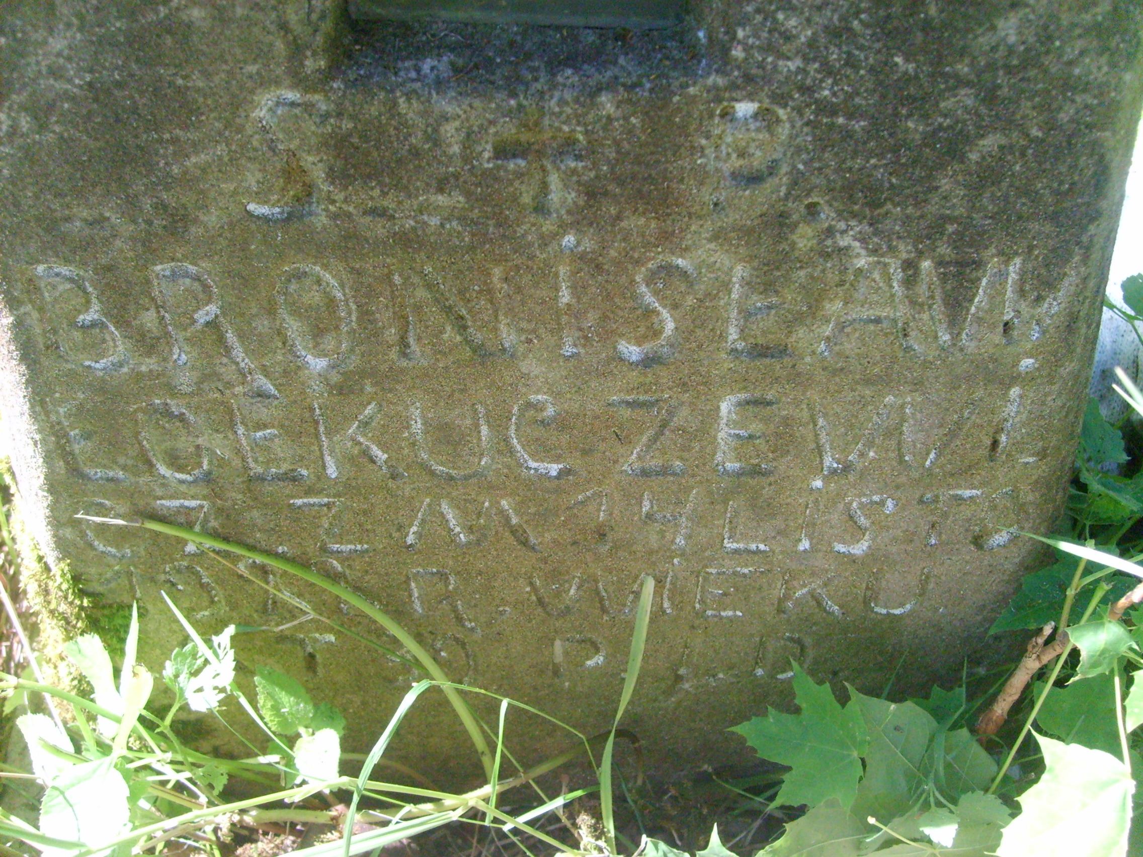 Tombstone of Bronisław Łoekuszewicz, Ross cemetery in Vilnius, as of 2013.