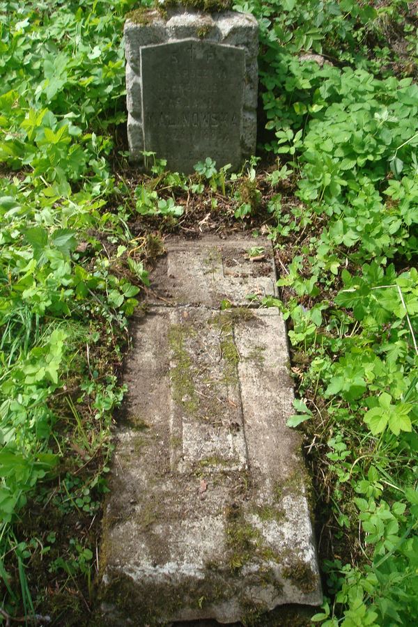 Tombstone of Marianna Malinowska, Ross cemetery, as of 2013