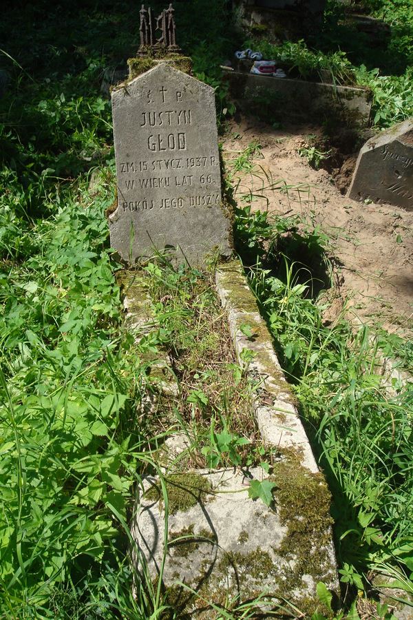 Nagrobek Justyna Gołda, cmentarz na Rossie, stan z 2013 roku