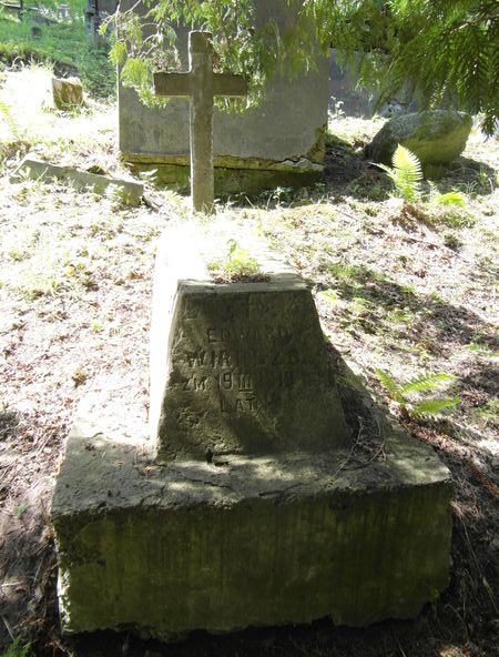 Tombstone of Edward Wierpszo, Ross cemetery, as of 2014