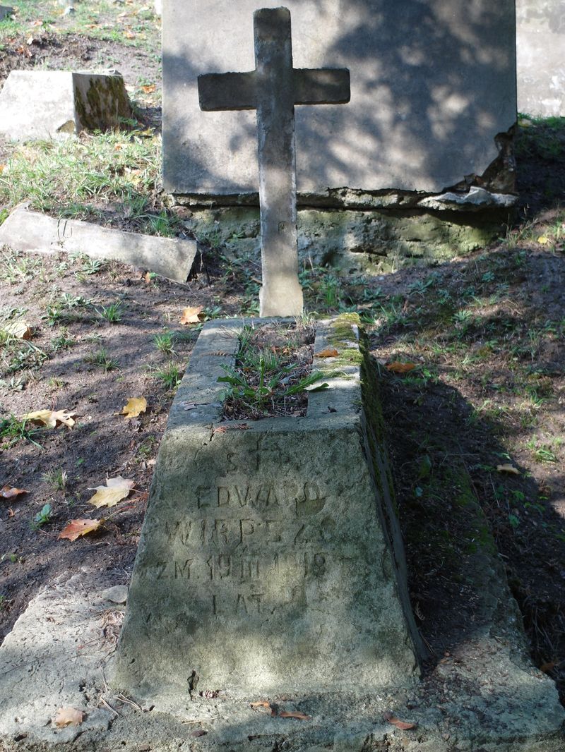 Tombstone of Edward Wierpszo, Ross cemetery, as of 2014