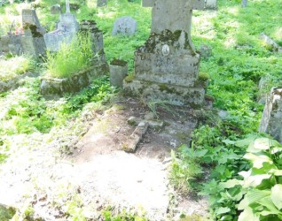 Grobowiec Władysława Pawłowskiego, cmentarz na Rossie w Wilnie, stan z 2013 r.